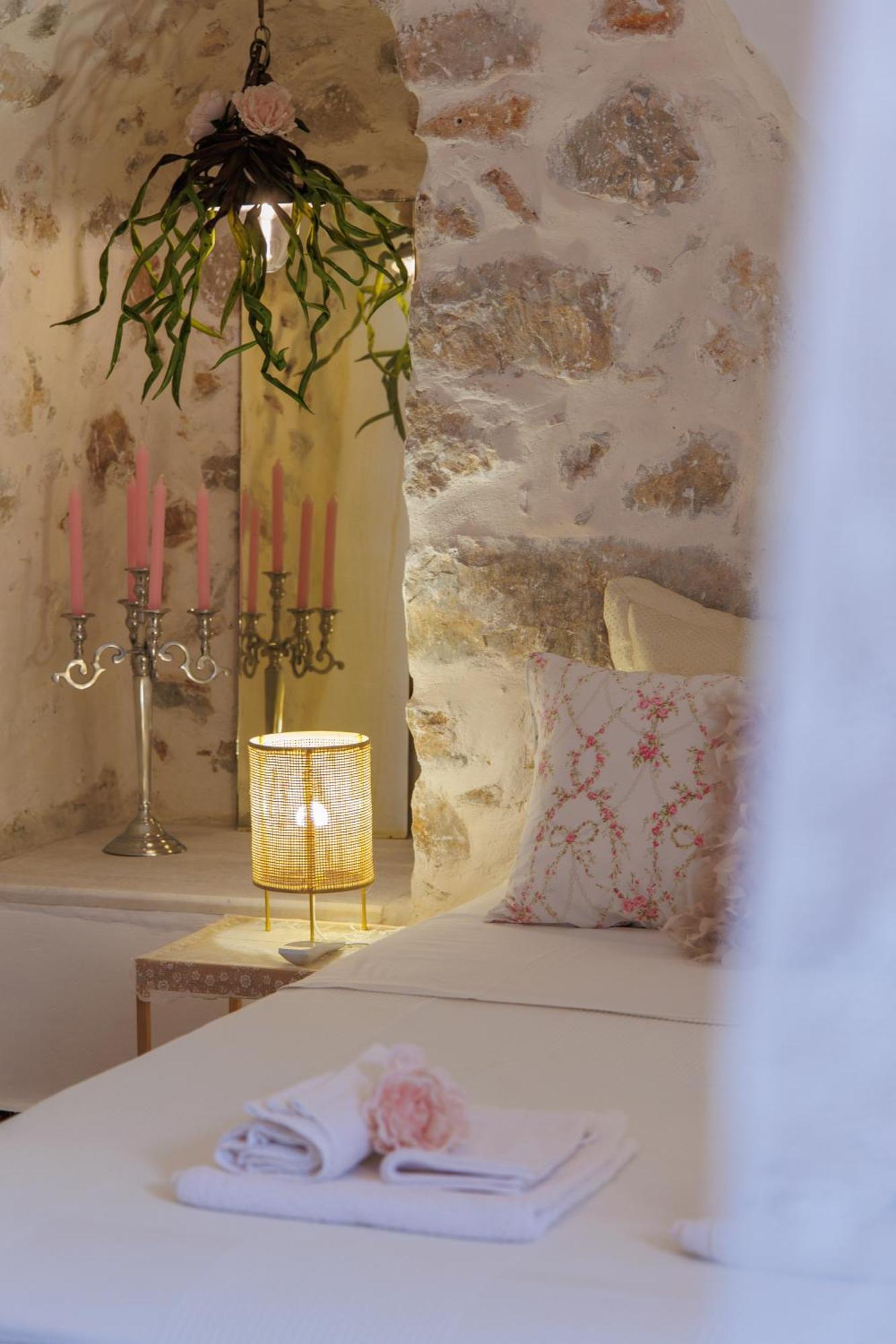Iliana'S House - Spacious Cave House In The Center Of Areopolis Exterior foto